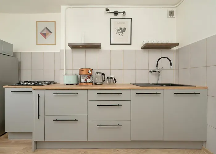 Charming Apartment Trzebnicka By Noclegi Renters