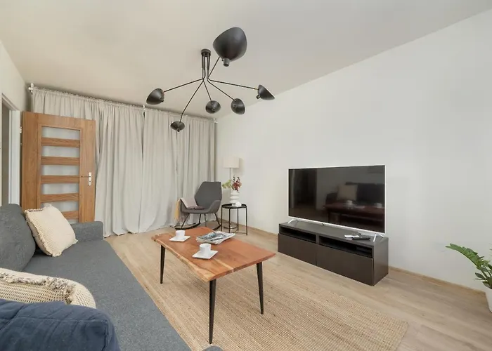 Charming Apartment Trzebnicka By Noclegi Renters