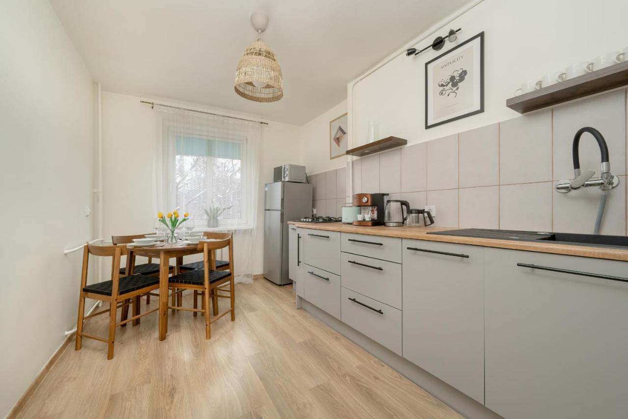 Apartment Charming Trzebnicka By Renters *