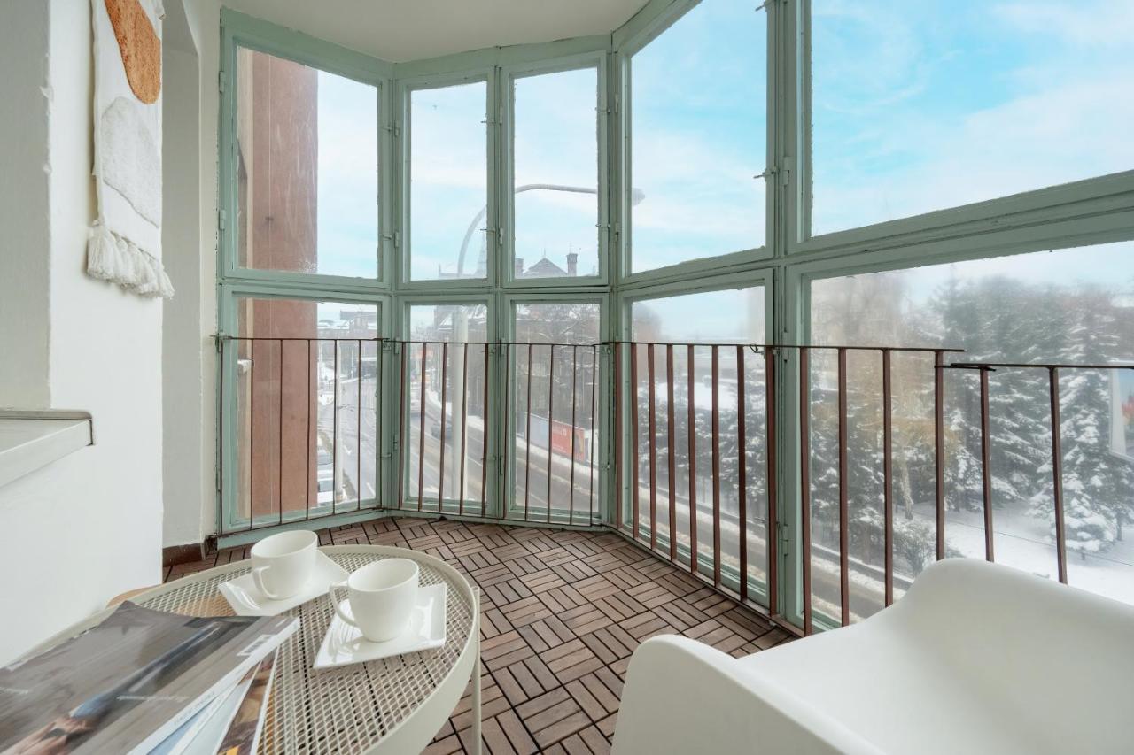Charming Trzebnicka By Renters * Breslau